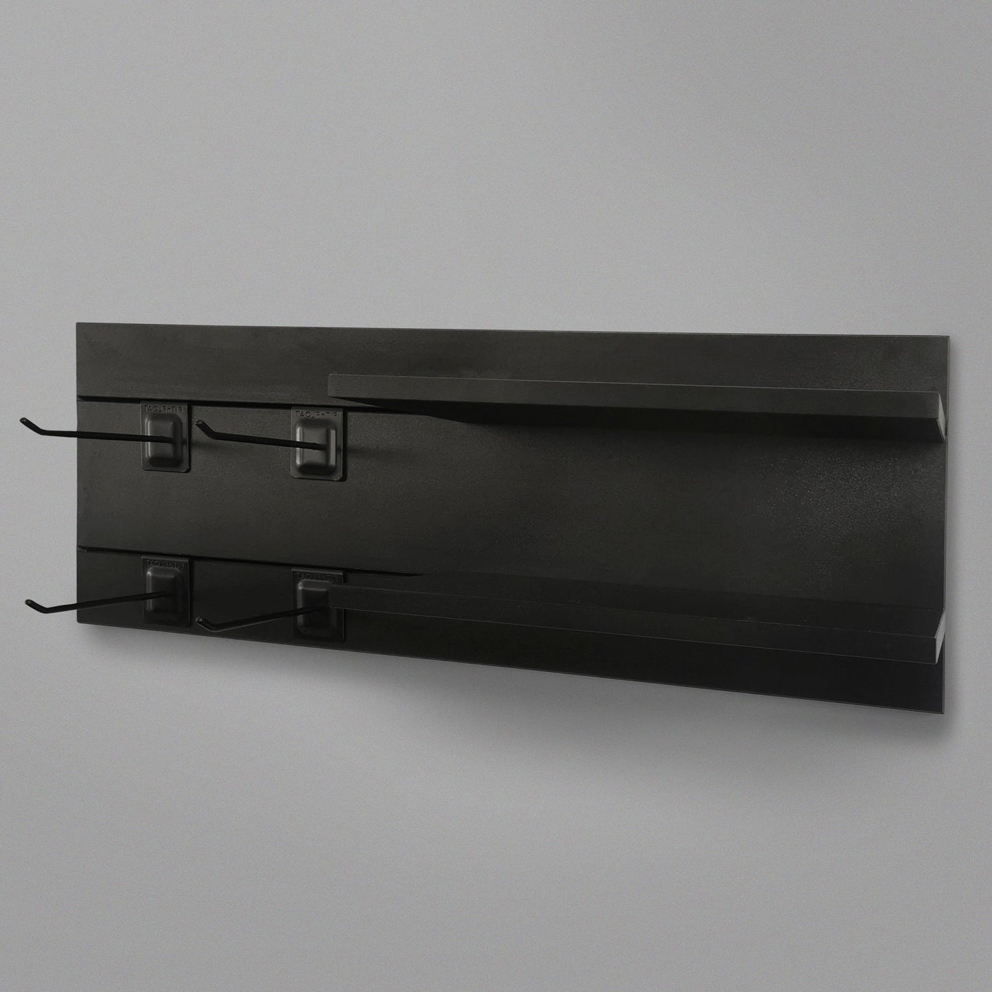 600mm Backpanel 2 lines with 2 400mm Shelves & 4 Prongs