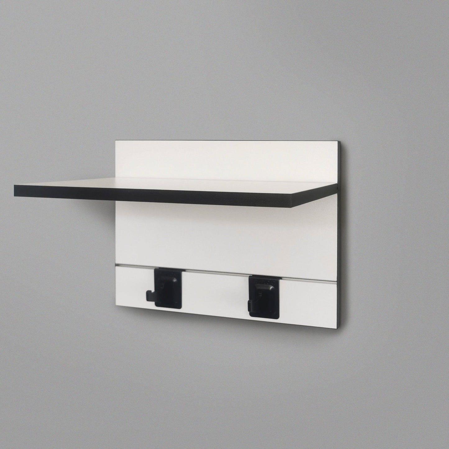 400mm Backpanel 2 lines with 1 x 400mm Shelf & 2 Hooks